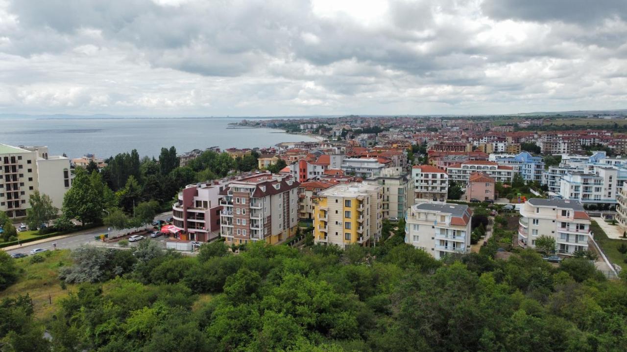 Lilia Guest House Nesebar Exteriör bild